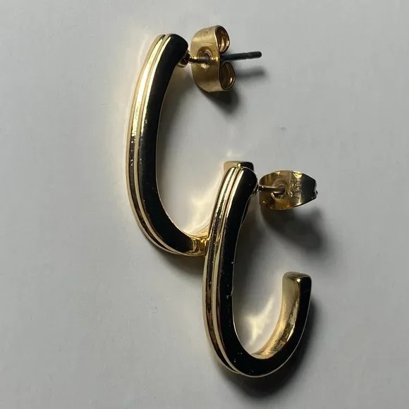 Mango Earrings - Picture 2 of 3